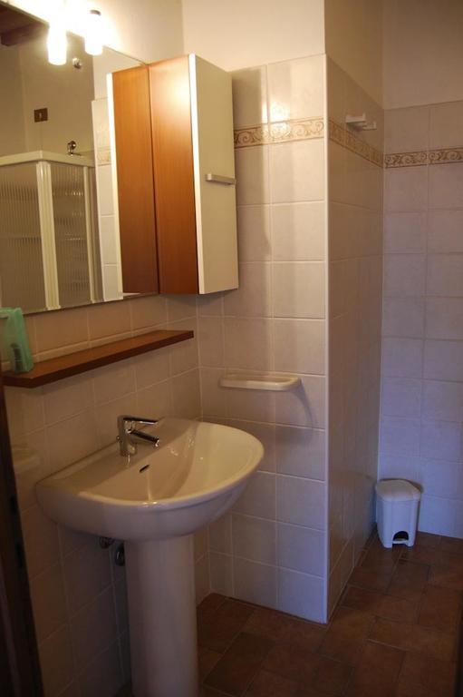 Apartment Il Casino Numero 5 Lajatico Habitación foto
